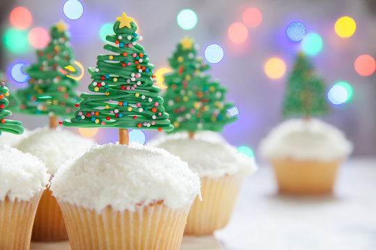 Happy holidays. Christmas tree cupcake