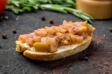 Bruschetta with pear and cheese