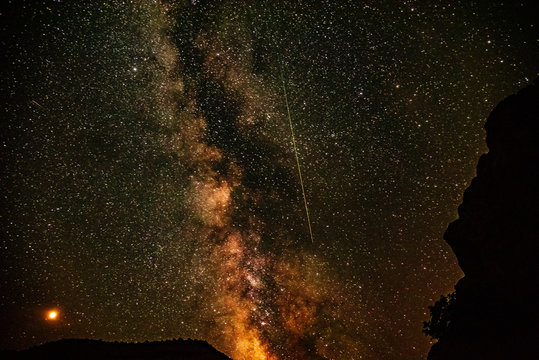 metor along the milky way 