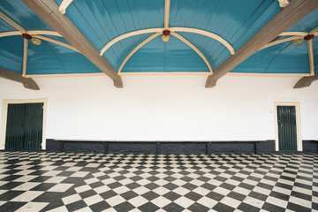 Obraz premium Old open corridor