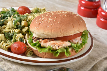 Tuna burger with pasta salad