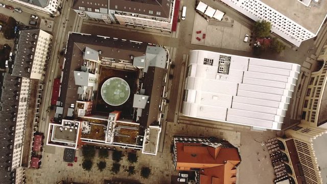 Chemnitz and its town hall infront of the market place from the birdseye view: looking down from up above.