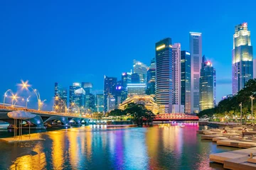 Fotobehang Singapore financial district skyline at Marina bay on twilight time, Singapore city, South east asia. © tanarch