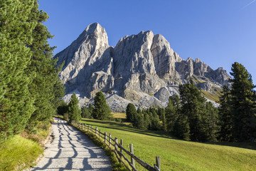 Wanderweg zu den Geisler Spitzen