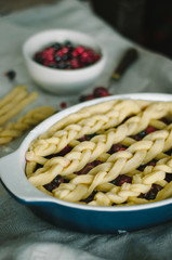 Preparation of homemade berry pie
