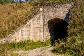 Cercles muraux Tunnel Ancien tunnel sous la voie ferrée