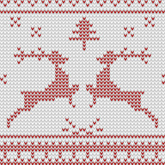 Knitted pattern with deers