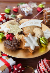 Plaetzchen und Deko zu Weihnachten