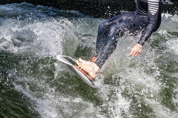 surfing munich eisbach