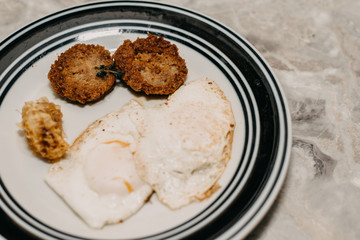 Sausage and eggs with a honey comb
