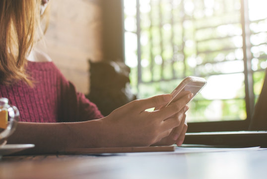 Life style, living people in modern times. Obsessed with the world of social media. Wireless communication technology