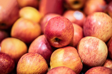 Close up fresh red apples in sale shelve in the supermarket fruit for good health