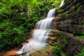 Fototapeta na wymiar Lile's Waterfall