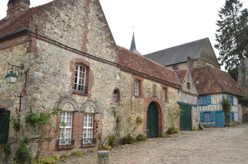 Fototapeta na wymiar Gerberoy plus beau village de france