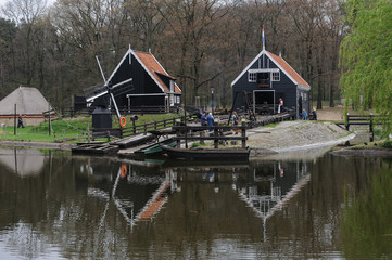 Obraz premium house on the river