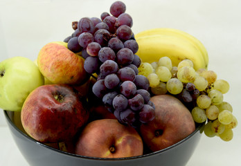 Naklejka na ściany i meble ripe fresh fruit in a bowl