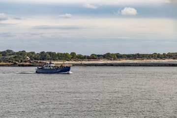 Obraz premium small ship