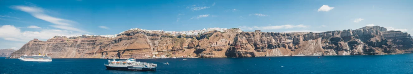 Crédence de cuisine en verre imprimé Santorin Panorama de l'île de Santorin en mer Egée