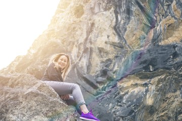 Naklejka premium Freedom traveler woman.