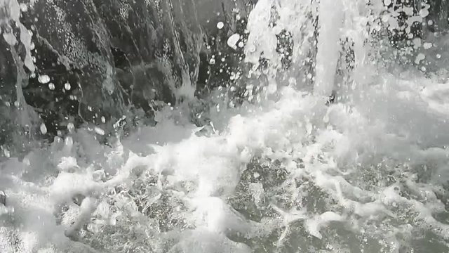 bubbling water fountain