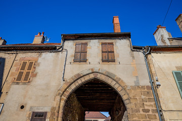 Dans les rues de Souvigny