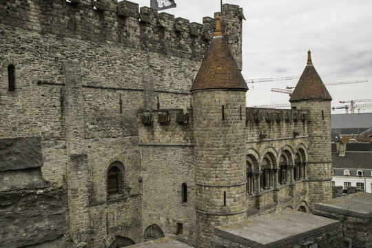 Forte e fortifica&ccedil;&otilde;es