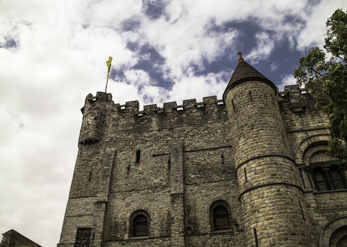 Forte e fortifica&ccedil;&otilde;es