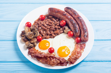 English breakfast with bacon