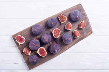 Fresh autumn fruit figs