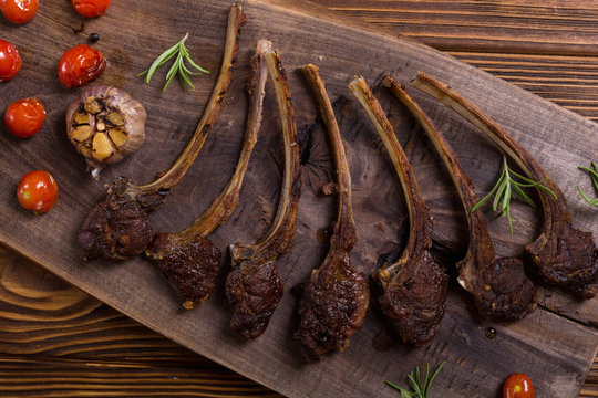 Grilled ribs or rack of lamb and ingridient