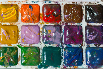 children's paints for drawing