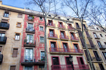 Fototapeta na wymiar Painted Buildings in Barcelona