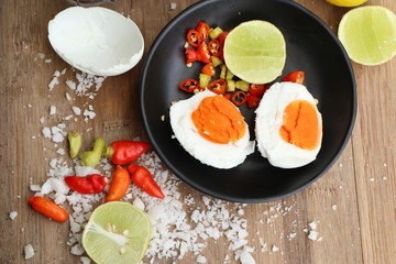 salad spicy with salted egg