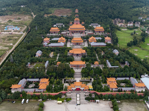The footprints temple in yunnan province