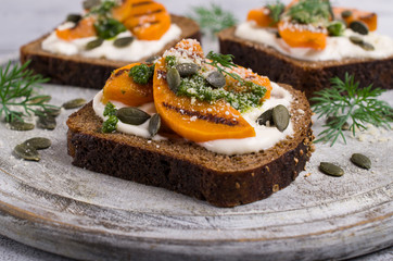 Sandwiches with roasted pumpkin