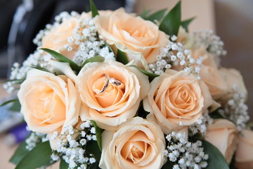 bouquet of white roses