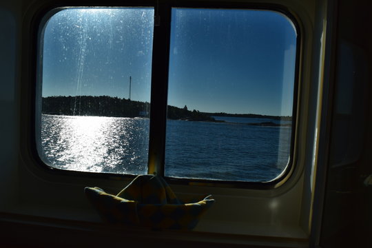 Blick aus dem Fenster auf die Schären (Schweden) © almama74