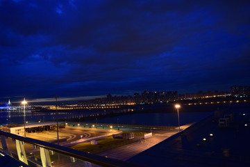 Neuer Hafen Sankt Petersburg bei Nacht 04