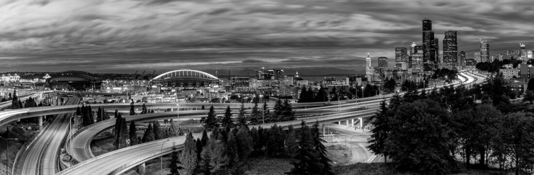 Black And White City Scape,panoramic