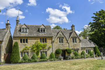 england, gloucestershire, village, uk, cotswolds, old, lower slaughter, stone, building, architecture, rural, europe, cotswold, cottage, house, travel, countryside, idyllic, landmark, peaceful, countr