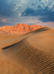 Fototapeta premium Desert sand dunes, Yazd, Iran