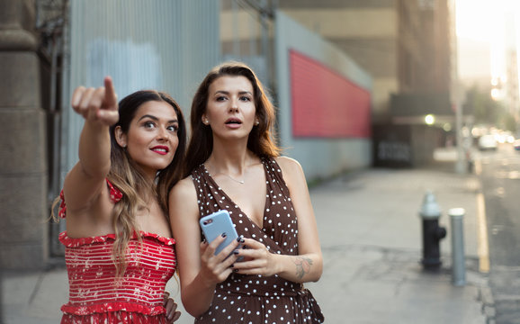Travelers finding the right way with mobile phones