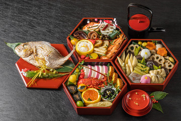 Obraz na płótnie Canvas 典型的なおせち料理 General Japanese New Year dishes(osechi)
