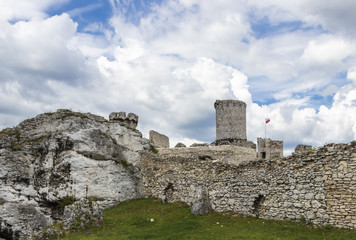 the ruins of Ogrodzieniec castle in southern Poland