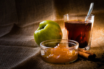 Marmelade Birne Glas Tee rustikal