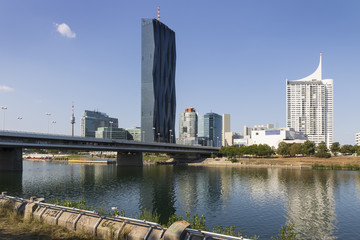 Skyline Wien, Donauinsel, International Center