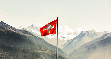 Schweizer Flagge im Wallis