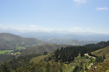Fototapeta na wymiar Paisaje montaña