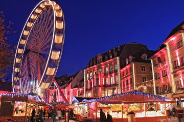 March&eacute; de No&euml;l