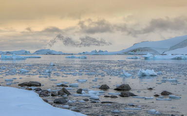 Fototapeta premium Antarctic Lanscape